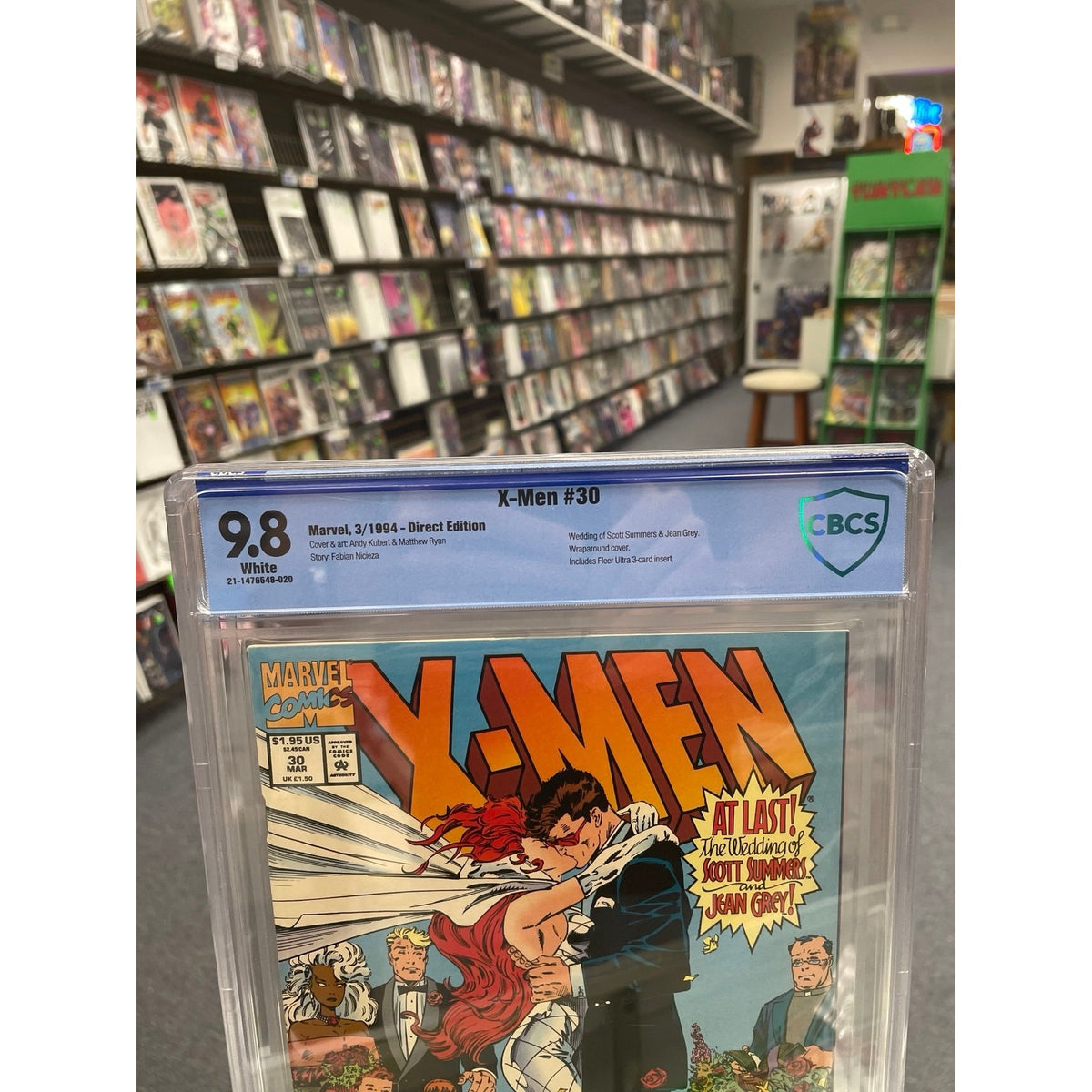 X-Men #30 (CBCS 9.8) Wedding of Cyclops & Jean Grey