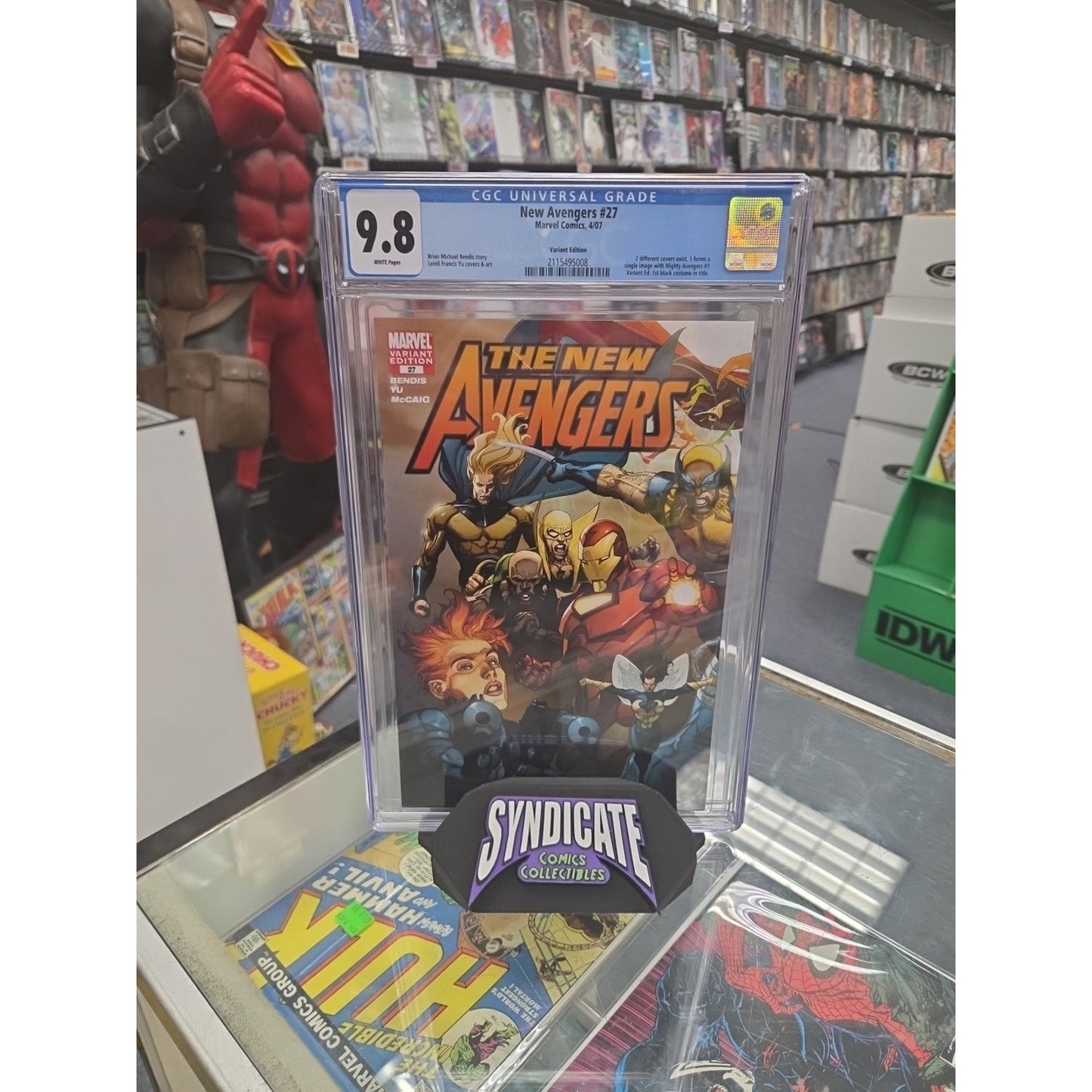 New Avengers #27 (CGC 9.8) 1:100 Yu Variant