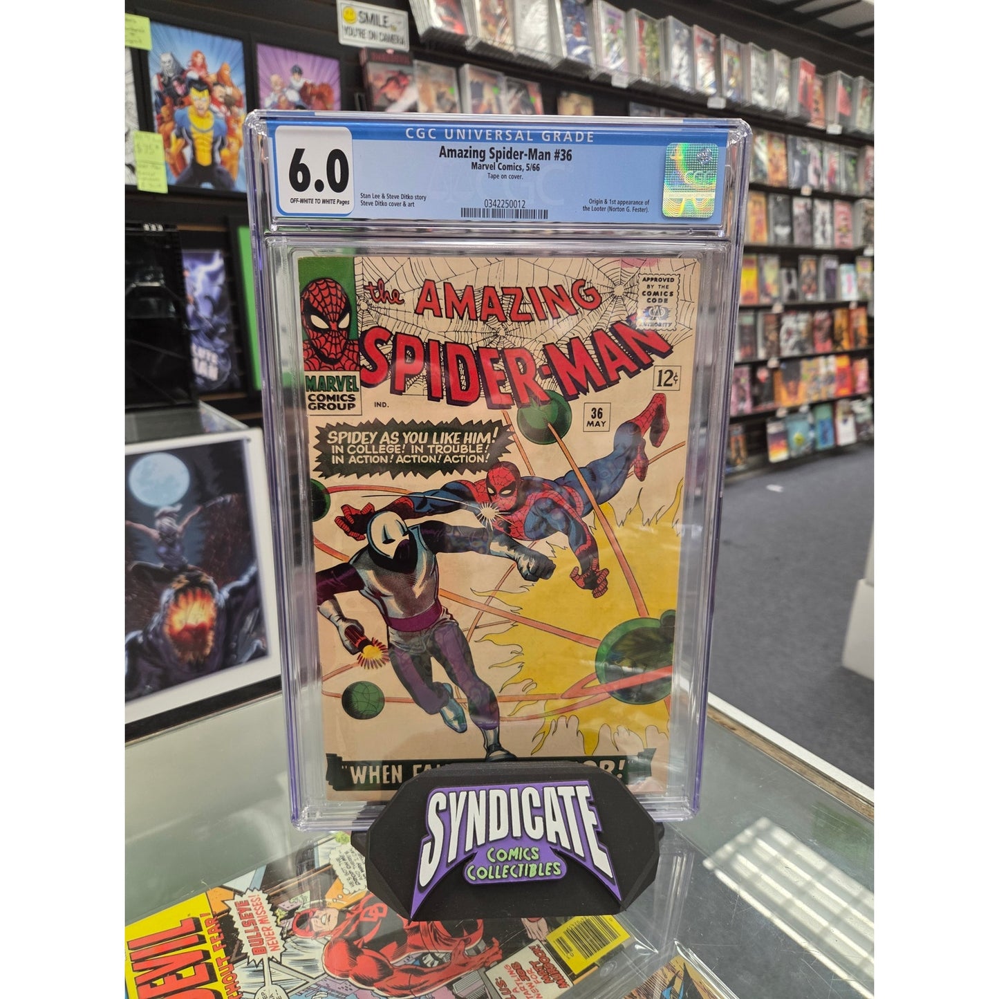 Amazing Spider-Man #36 (CGC 6.0) 1st Looter